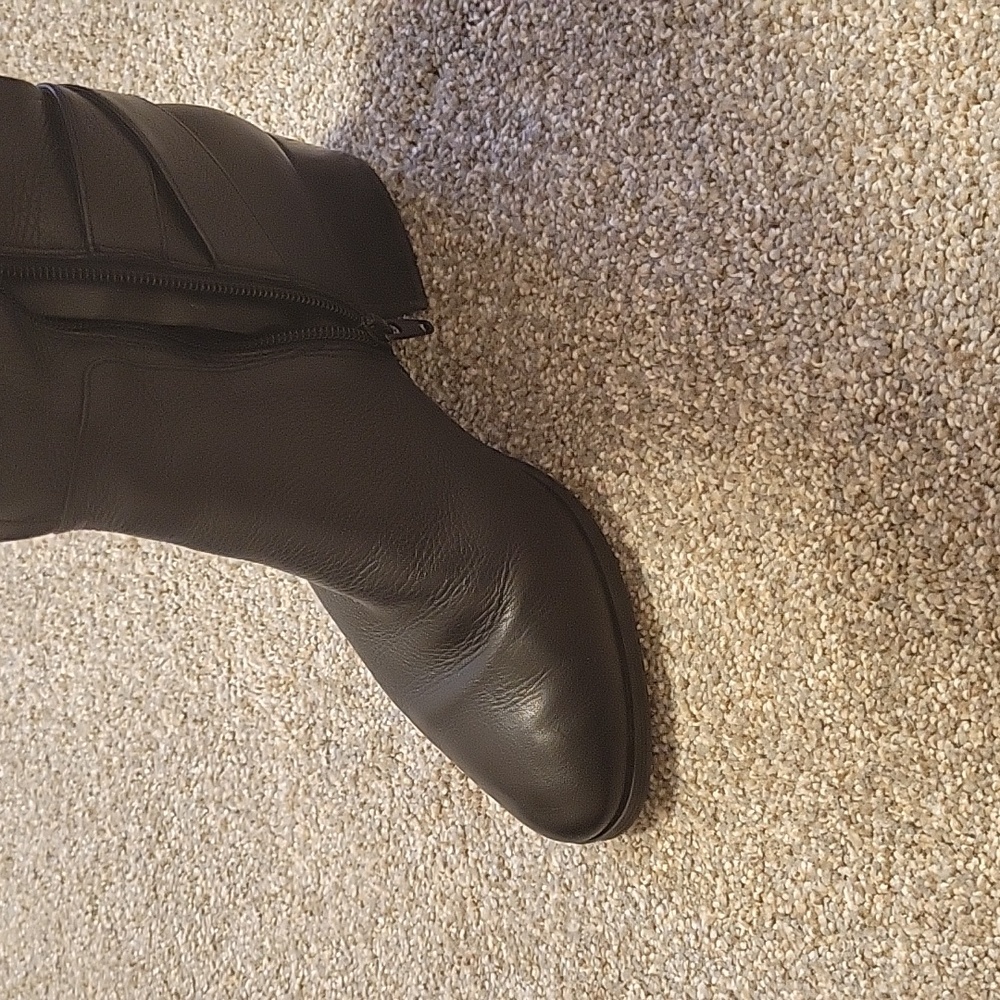 Boots - Picture 13 of 13